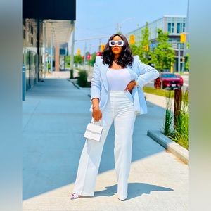 Meet your Posher, Izehi